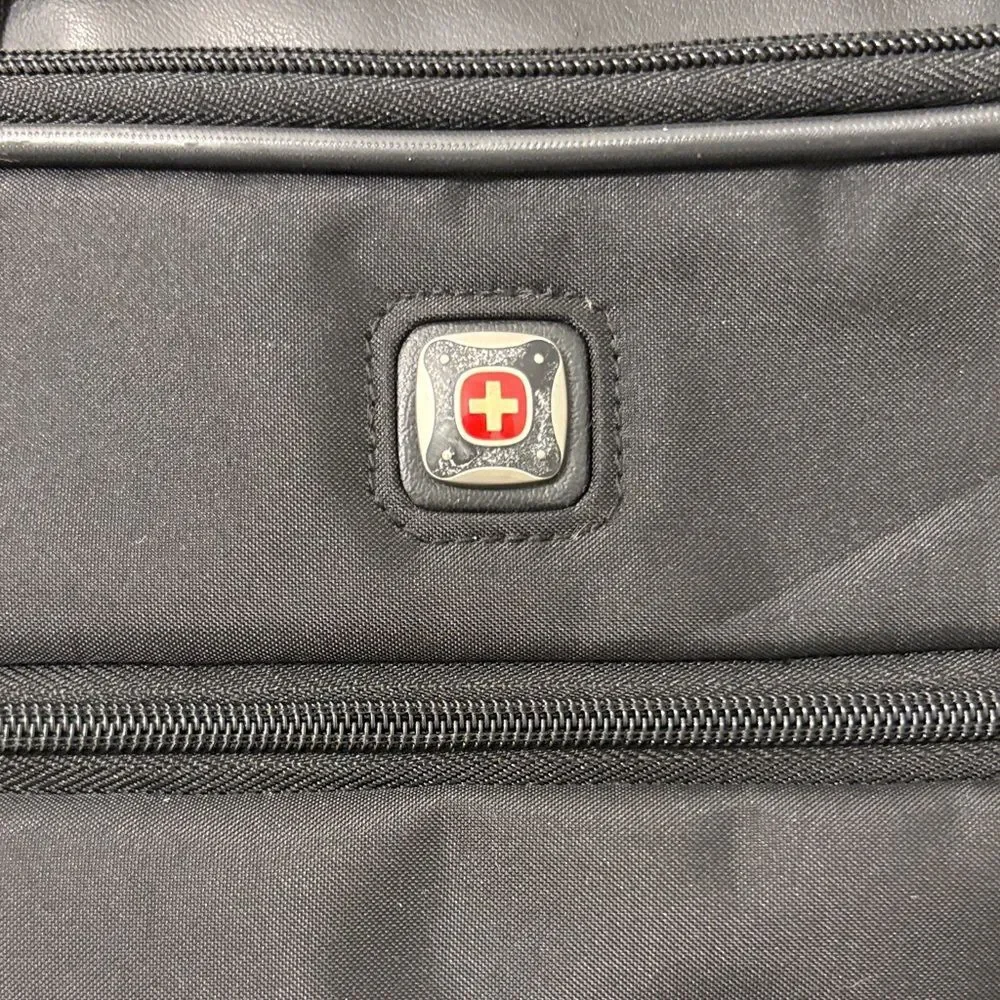 SwissGear stylish black